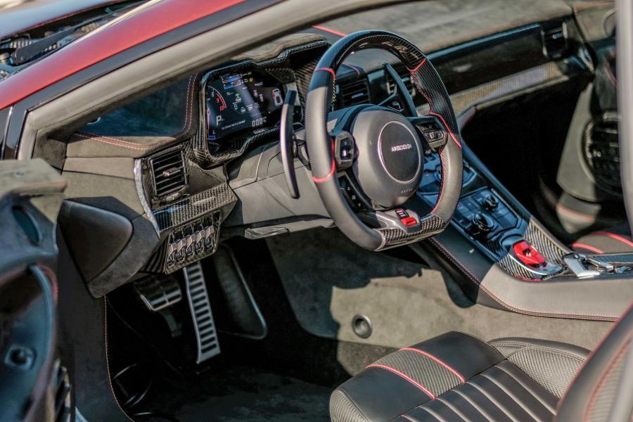 Интерьер De Tomaso Pantera by Ares Design 2019 года  (фото 23 из 25)